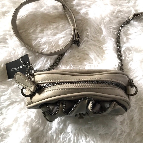Olivia + Joy New York Grey Zip Bloom Shoulder Bag - Picture 3 of 6